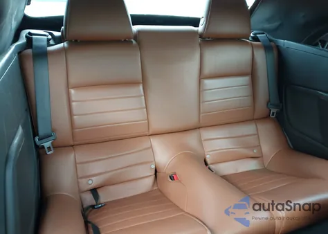 2011 Ford Mustang V6 Premium from USA, damaged, VIN 1ZVBP8EMXB5120342